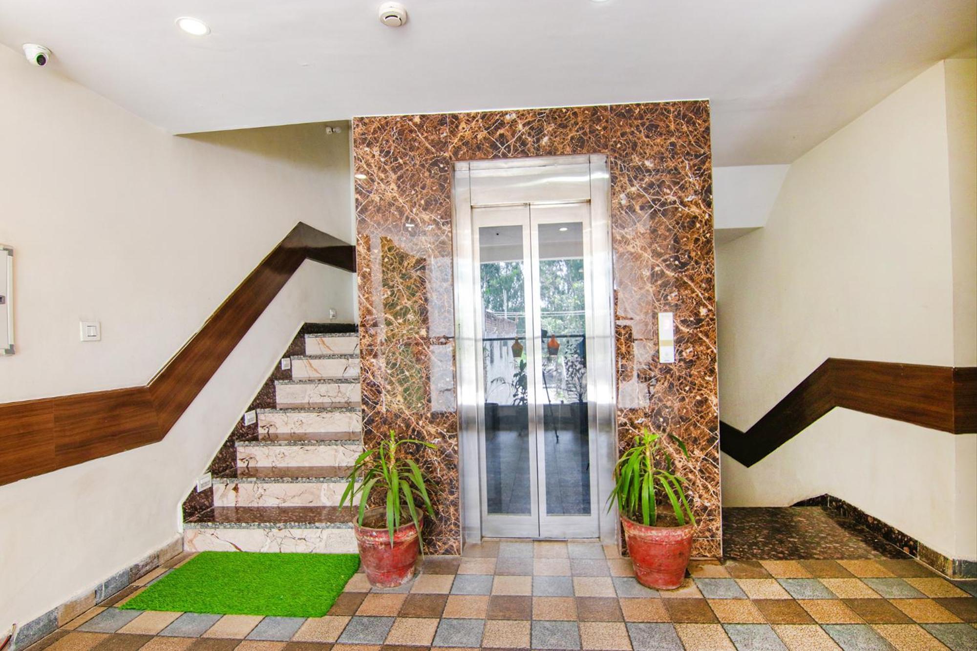 Fabhotel Lime Wood Mohali Εξωτερικό φωτογραφία